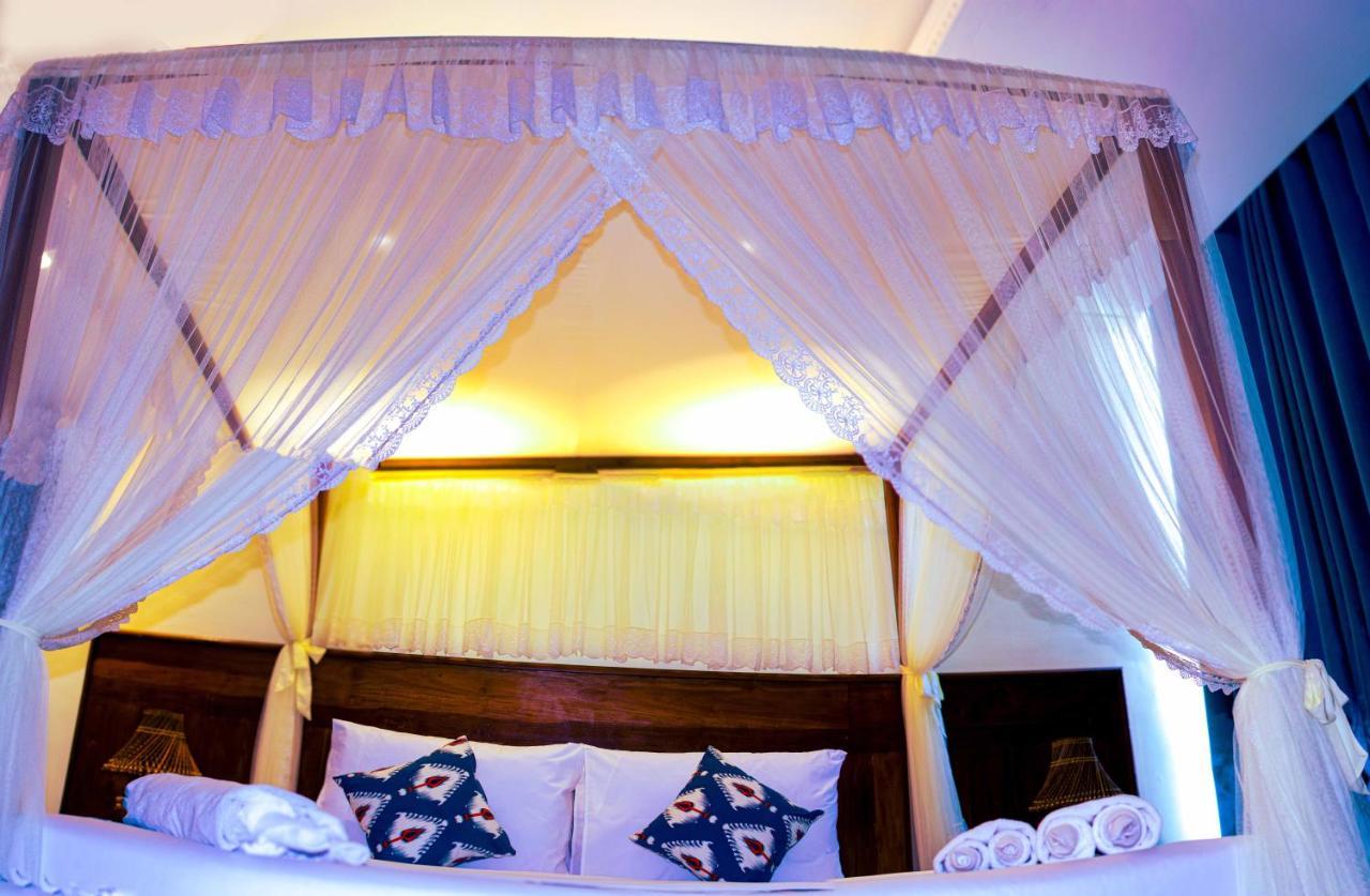 Calypso Sunset Hotel Iranawila Luaran gambar