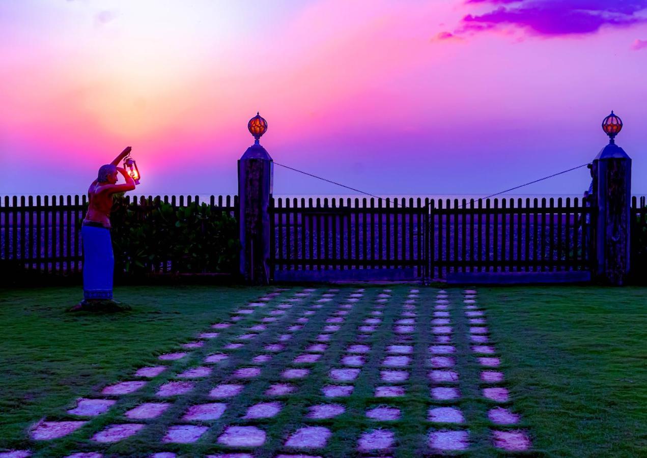 Calypso Sunset Hotel Iranawila Luaran gambar