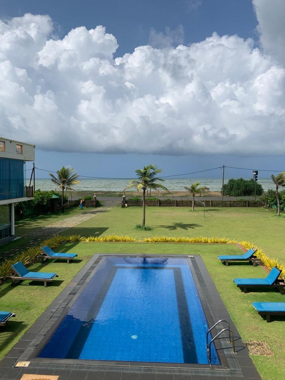 Calypso Sunset Hotel Iranawila Luaran gambar